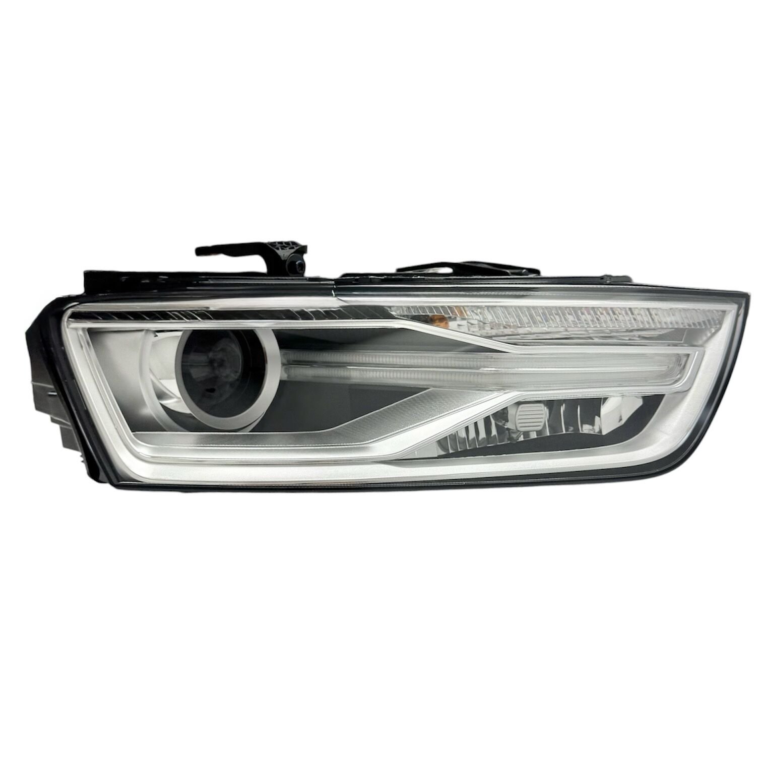 Audı Far Q3 16-18 Sağ (Beyinler Üstünde)