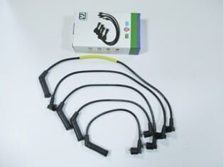 HYUNDAI ACCENT- 98/00; BUJİ KABLOSU TAKIM 1.3 cc (BOBİN KABLOLU) (YOW JUNG)