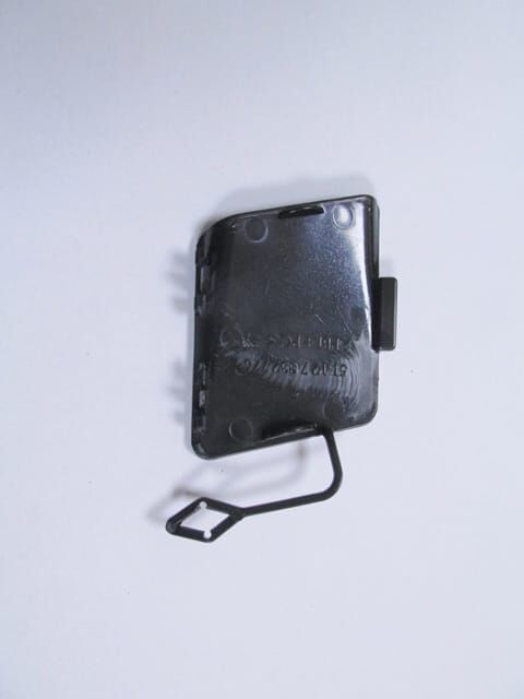 BMW 5 SERI- F10- 13/16; ARKA TAMPON ÇEKİ DEMİRİ KAPAĞI (LCI)