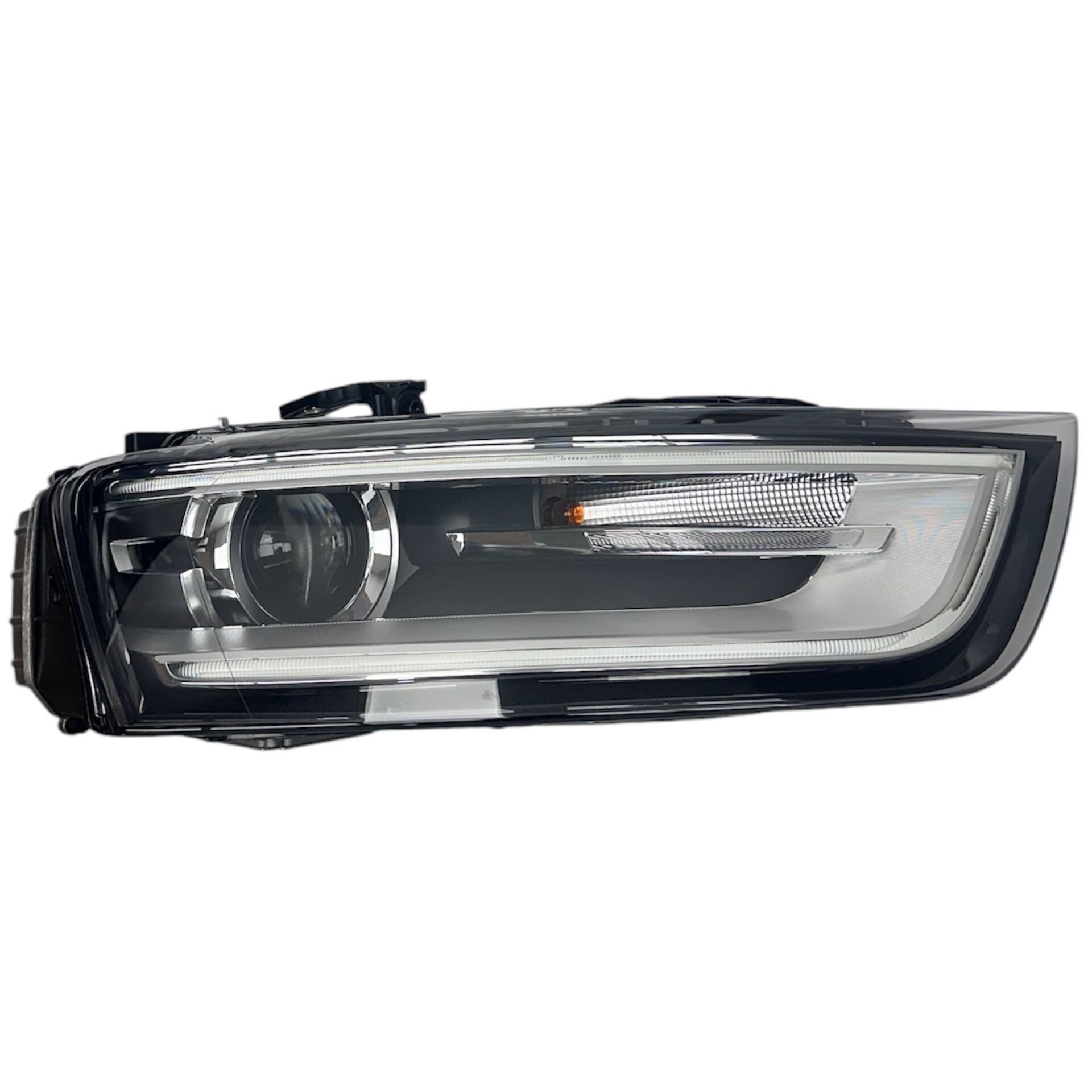 Audı Far Q3 13-15 Sağ (Beyinler Üstünde)