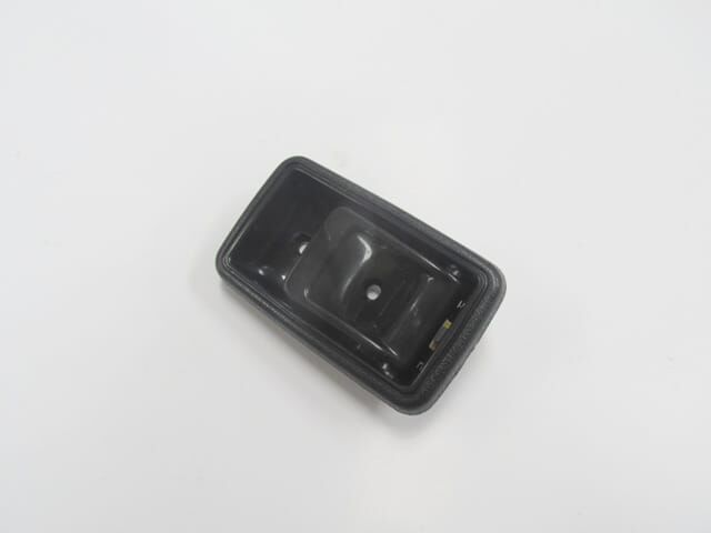 TOYOTA HIACE- MİNİBÜS- 89/97; ÖN KAPI İÇ AÇMA KOLU SİYAH SAĞ/SOL AYNI (ADET) (HUSHAN)