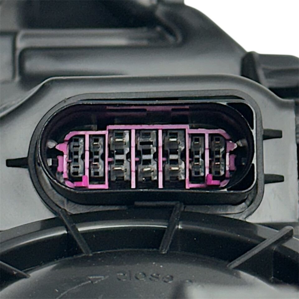 Audı Far A3 13-16 Sol (Beyinler Üstünde)