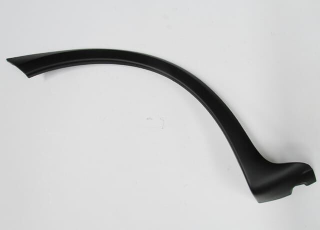 OPEL CORSA- C- 00/03; ARKA ÇAMURLUK AĞZI PLASTİĞİ SAĞ SİYAH 3KAPI(KLİPSLERİ İLE BİRLİKTE )(TÜV)(TYG)