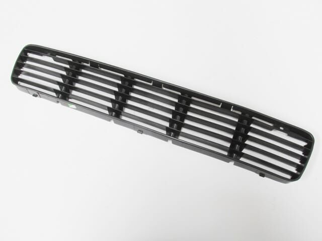 VOLKSWAGEN POLO- CLASSIC- 96/01; ÖN TAMPON PANJURU ORTA (LM)