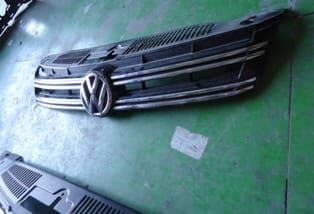 VOLKSWAGEN TIGUAN- 12/13; ÖN PANJUR (NİKELAJ ÇITALI)