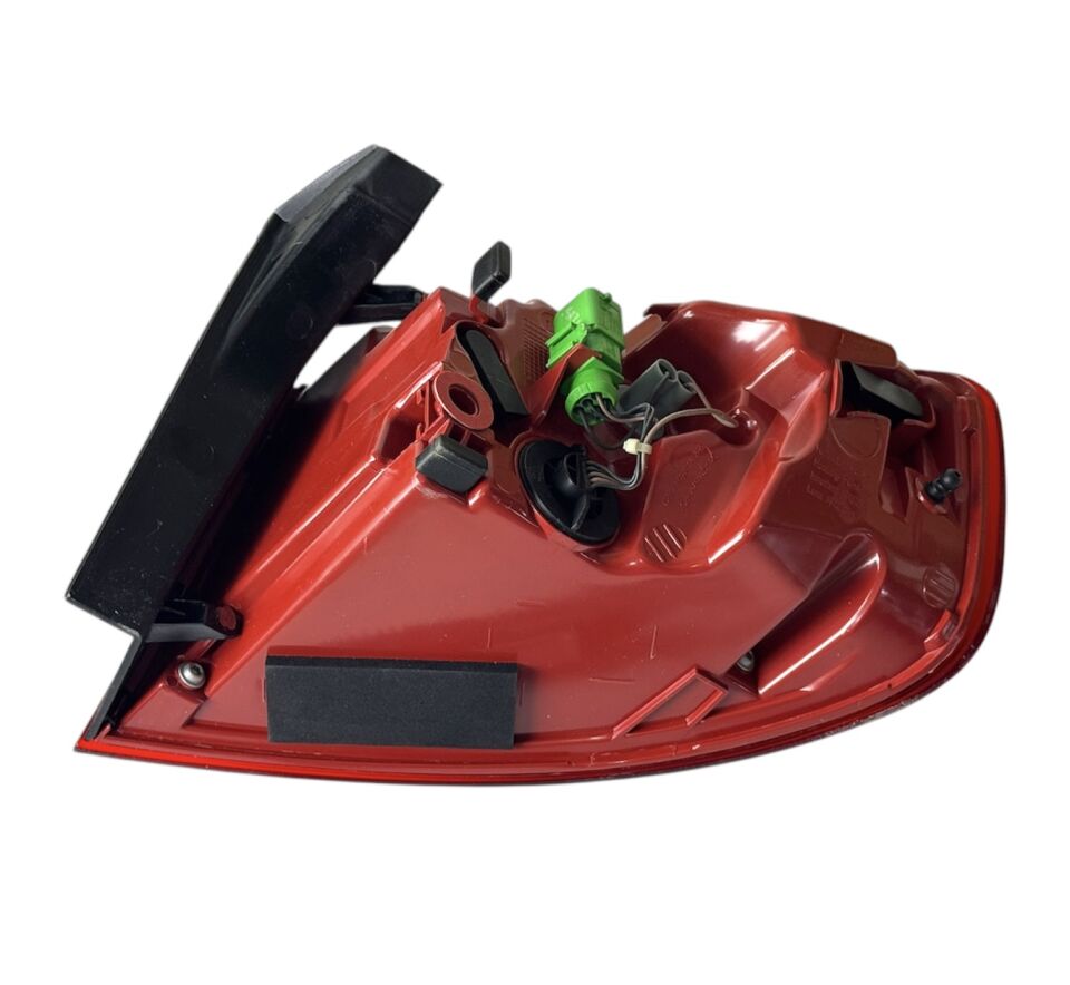 Audı Stop A4 13-16 Dış Sol (Ledli)