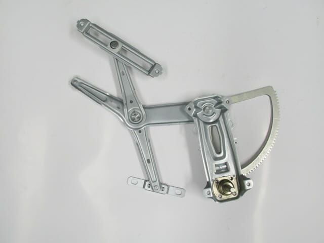 OPEL CORSA- C- 00/03; ÖN CAM KRİKOSU SOL MANUEL (HUSHAN)