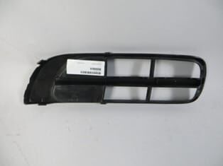 SKODA FABIA- 07/10; SİS LAMBA KAPAĞI SAĞ SİYAH (SİS DELİKSİZ) (TYG)