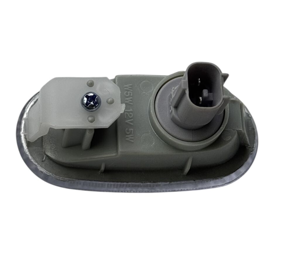 Mıtsubıshı Sinyal Çamurluk L200 07-14 Sol/Sağ (Beyaz)