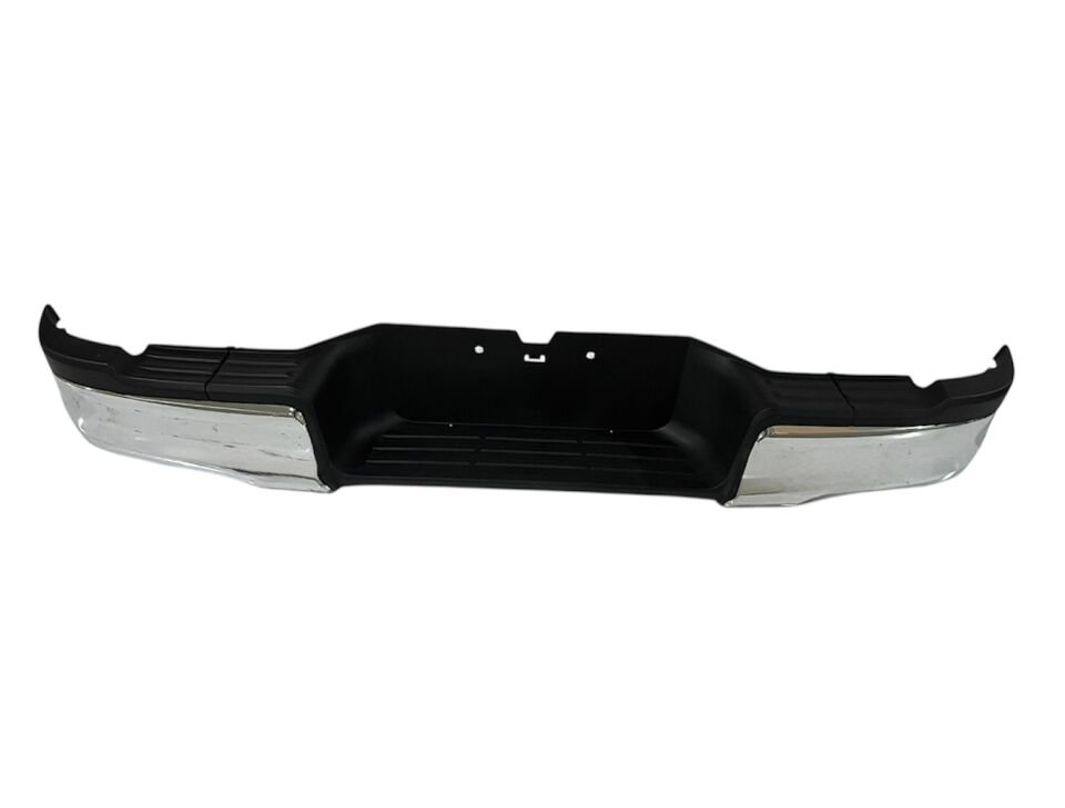 Toyota Tampon Hılux Revo 15-23 Arka (Krom/Sensör Deliksiz)