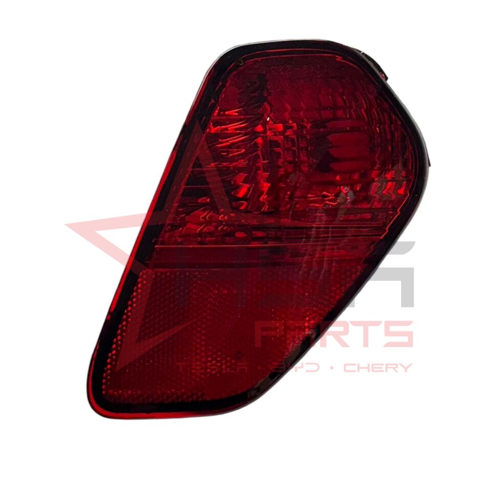 2015-2019 Mitsubishi Outlander Sol Arka Tampon Reflektörü 8337A137