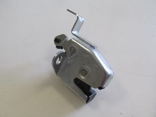 PEUGEOT BIPPER- 08/17; BAGAJ KİLİDİ ÜST SAĞ/SOL AYNI (ADET) (ÇİFT KAPI)