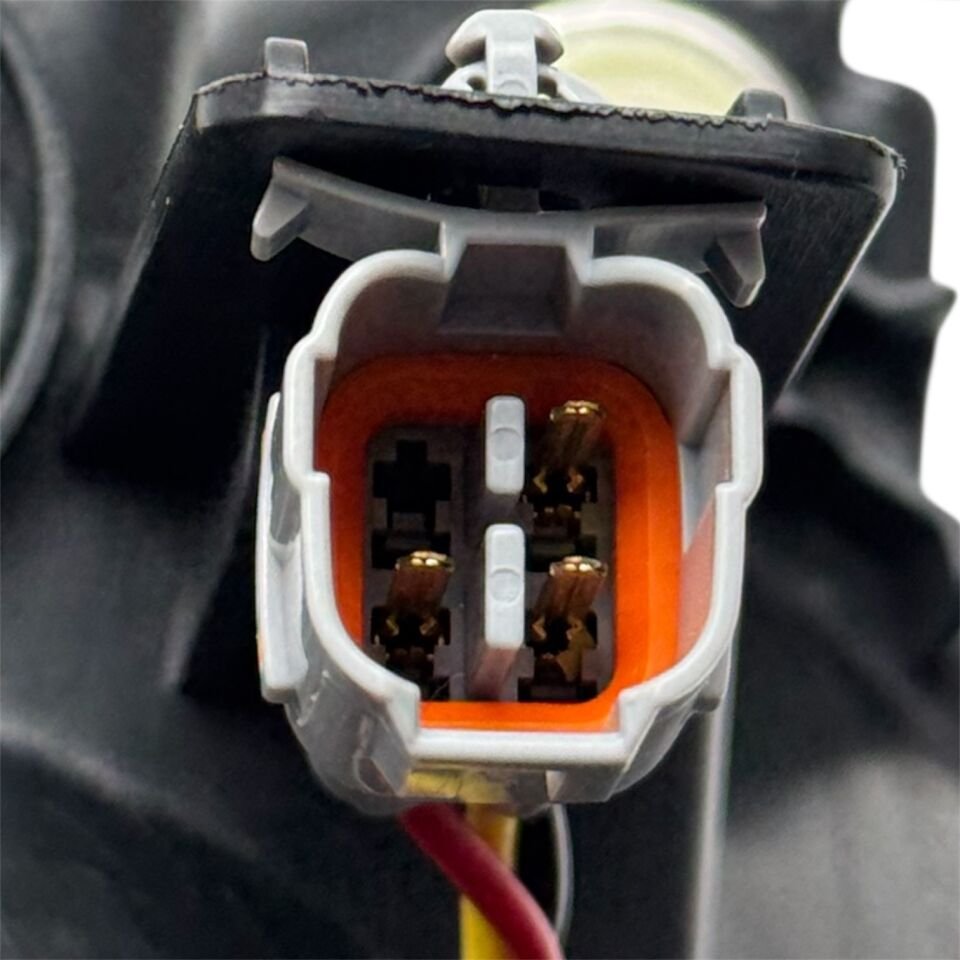 Isuzu Far D-max 20-24 Sol (Merceksiz)