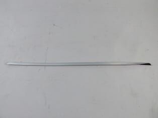 RENAULT FLUENCE- 09/12; BAGAJ ÜST ÇITASI NİKELAJLI YAPIŞTIMALI