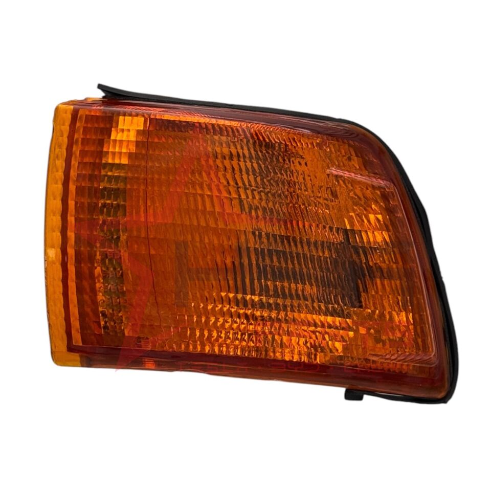 1988-1992 Mitsubishi Galant Sol Sinyal (Sarı) MB529059