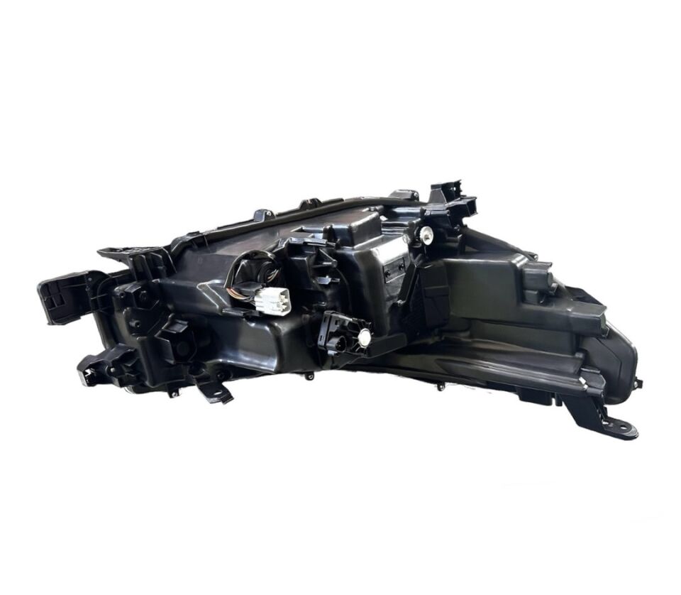 Toyota Far Hılux Revo 21-24 Sol (Mercekli/İçi Koyu Gri/Krom Mercek)/(Hılux Yazılı-ınvıncıble)