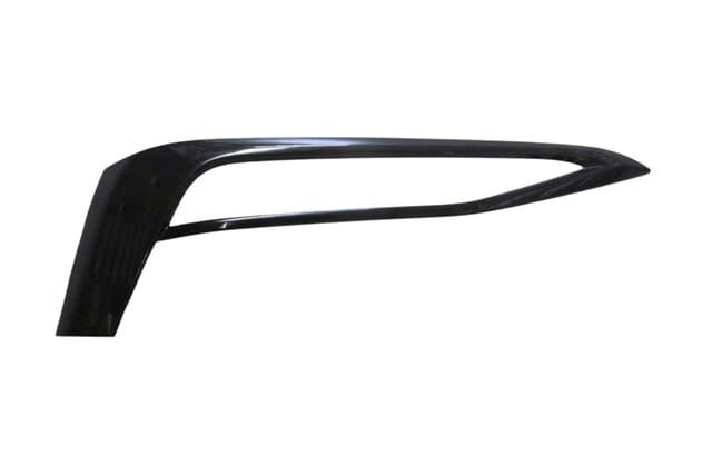 BMW 5 SERI- G30- 17/20; SİS LAMBA ÇERÇEVESİ SAĞ (PARLAK SİYAH) (TYG)