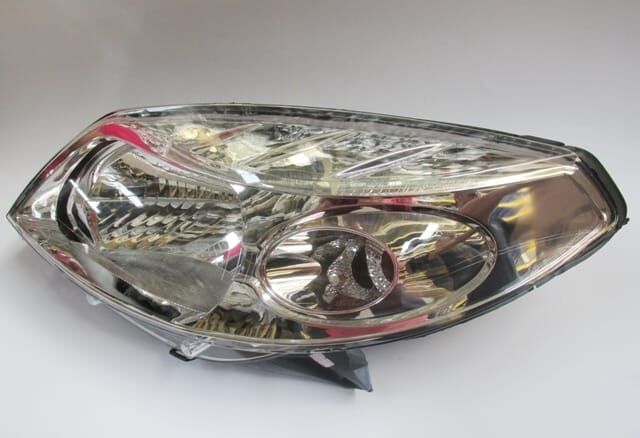 DACIA SANDERO- 09/12; FAR LAMBASI SOL MANUEL NİKELAJLI (H4) (AYFAR) (E MARKLI)