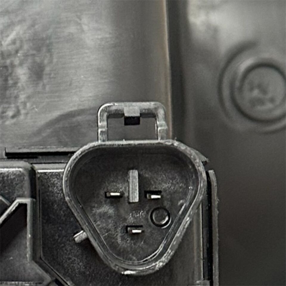 Nıssan Far Navara 15-20 Sol (Merceksiz/Elektrikli/Motorlu)