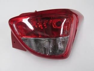 HYUNDAI I10- 13/16; STOP LAMBASI SAĞ KIRMIZI/BEYAZ (FAMELLA)