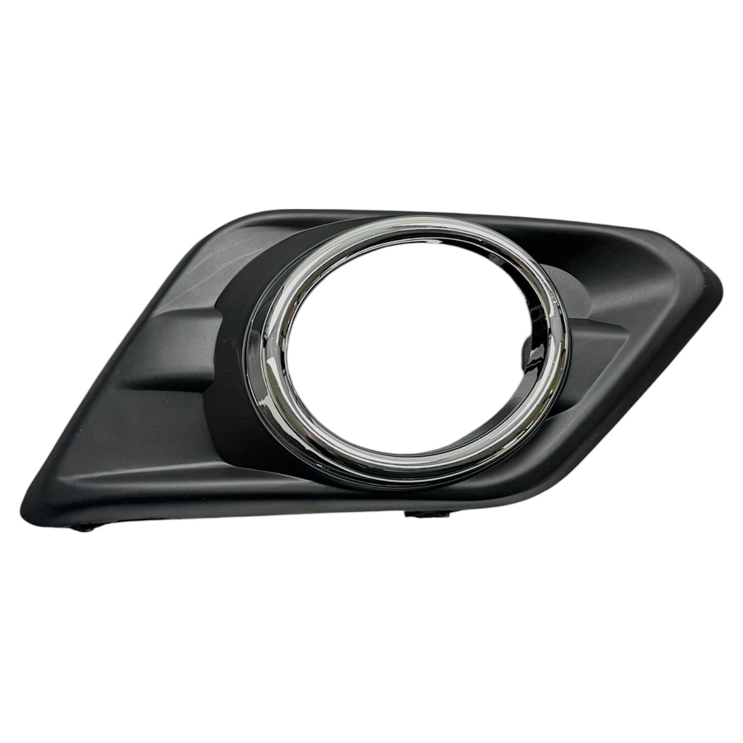 Nıssan Kapak Lamba Sis X-trail 14-16 Sağ (Sisli)