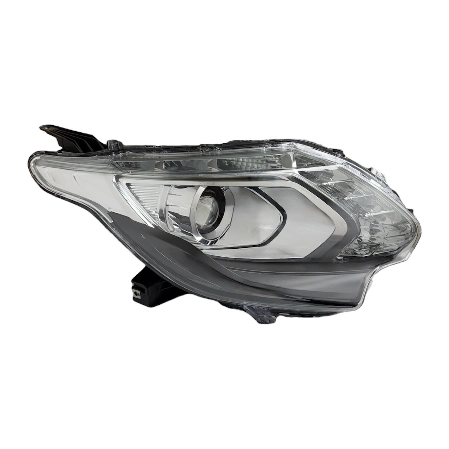 Mıtsubıshı Far L200 15-18 Sağ (Mercekli/Motorlu/Elektrikli)/(Far İçi Alt Parça Siyah)