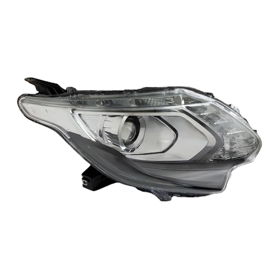 Mıtsubıshı Far L200 15-18 Sağ (Mercekli/Motorlu/Elektrikli)/(Far İçi Alt Parça Siyah)