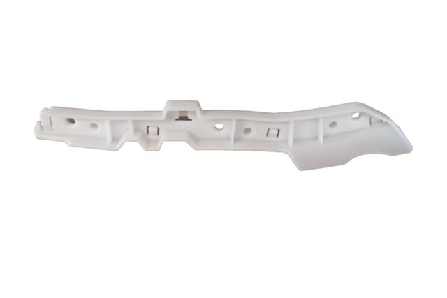 FIAT DOBLO- 24/25; ÖN TAMPON BAĞLANTI BRAKETİ AYAĞI SOL (ÇAMURLUK UÇ BRAKETİ)