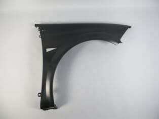 RENAULT MEGANE- 2- 03/09; ÖN ÇAMURLUK DELİKLİ SAĞ SİYAH PLASTİK (EUROBUMP/SIMYI)