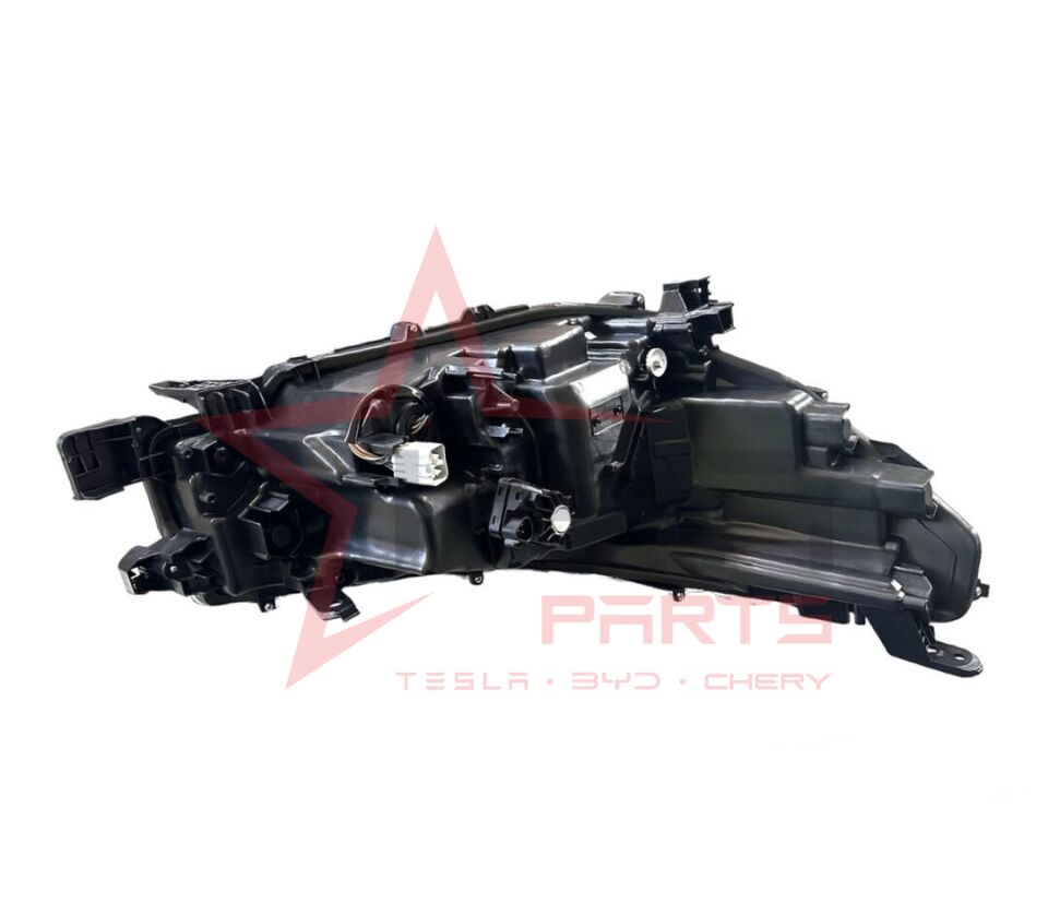2021-2024 Toyota Hilux Revo Sol Far (Mercekli/İçi Koyu Gri/Krom Mercek)/(Hilux Yazılı-Invincible) 81150-YP080