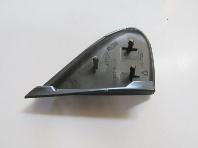 RENAULT MEGANE- 3- HB- 10/13; KAPI AYNA MUSKASI SOL (ÇAMURLUK ÜST ÜÇGEN PLASTİĞİ)