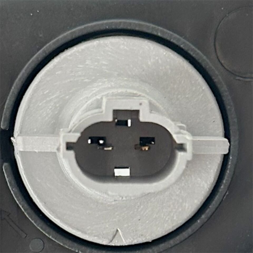 Mıtsubıshı Lamba Sis L200 19-21 Sağ (Üç Ampullu Tip)