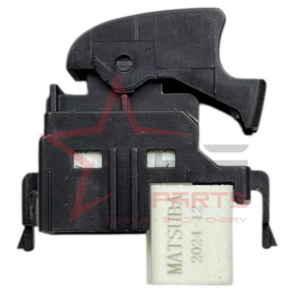 Toyota Yaris Ön Sağ/Arka Sol/Sağ Cam Açma Düğmesi 2001-2005 (84810-0D010)