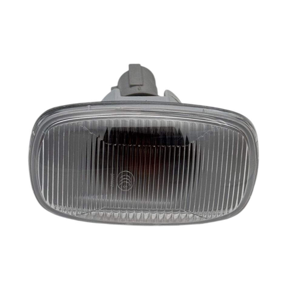 Isuzu Sinyal Çamurluk D-max 12-17 Sol/Sağ
