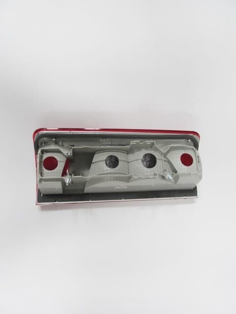 FORD TRANSIT CONNECT- 09/14; STOP LAMBASI SAĞ KIRMIZI/BEYAZ (MARS) (E MARKLI)