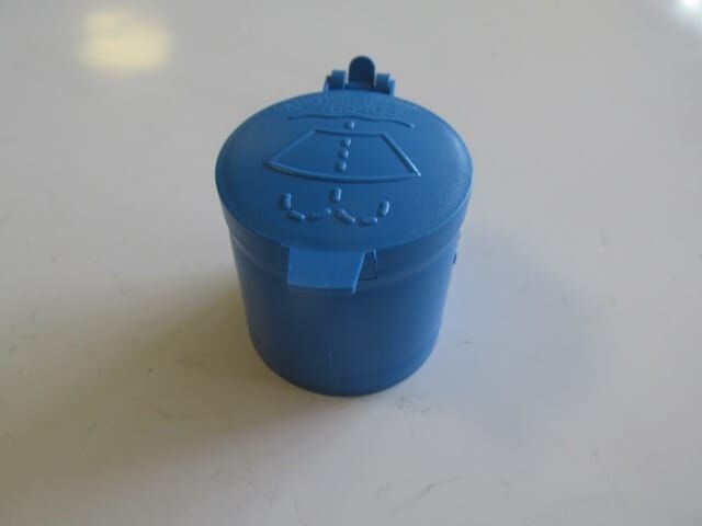 FIAT ALBEA- 02/05; ÖN CAM SU BIDONU KAPAGI