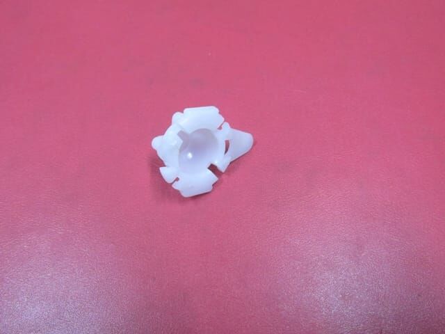 UNIVERSAL UNIVERSAL-; SİLGİ MANEVRA KOL AŞIĞI 12MM ÜÇGEN TİP TÜM ARAÇLAR İÇİN