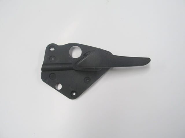 MERCEDES VITO- W639- 03/14; ÖN KAPI İÇ AÇMA KOLU SOL SİYAH (PÜTÜRLÜ TİP) (HUSHAN)