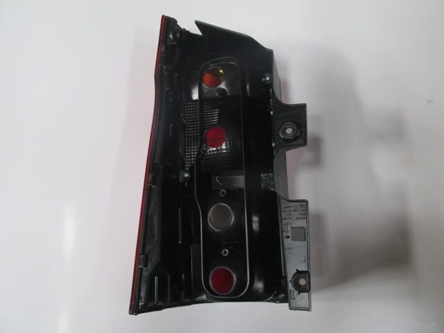 MERCEDES VITO- W447- 15/24; STOP LAMBASI SAĞ KIRMIZI/BEYAZ (MARS) (E MARKLI)