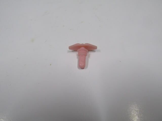 UNIVERSAL UNIVERSAL-; ÖN/ARKA KAPI TOZ LASTİĞİ KLİPSİ D TİPİ TÜM ARAÇLAR İÇİN