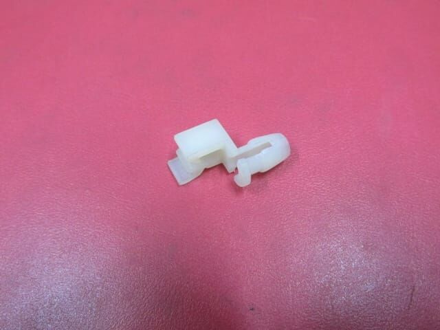 UNIVERSAL UNIVERSAL-; ÖN/ARKA KAPI İÇ AÇMA KOLU KLİPSİ A TİPİ KÜÇÜK TÜM ARAÇLAR İÇİN