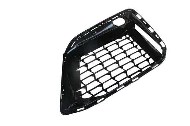 BMW 5 SERI- G30- 20/22; SİS LAMBA KAPAĞI SOL PARLAK SİYAH (SİS DELİKSİZ) (SENSÖRLÜ) (M-TECH/LCI)