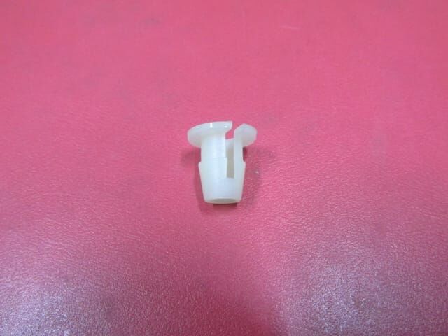 UNIVERSAL UNIVERSAL-; ÖN/ARKA KAPI İÇ AÇMA KOLU KLİPSİ C TİPİ TÜM ARAÇLAR İÇİN