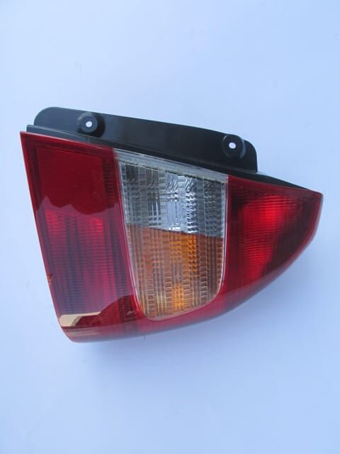 HYUNDAI ACCENT- MILENYUM- 00/02; STOP LAMBASI SAĞ KIRMIZI/SARI/BEYAZ (MARS)