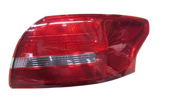 (YENİ ÜRÜN!!!)FORD FOCUS- SD- 15/18; DIŞ STOP LAMBASI SAĞ KIRMIZI/BEYAZ (E MARKLI)
