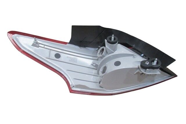 (YENİ ÜRÜN!!!)FORD FOCUS- SD- 15/18; DIŞ STOP LAMBASI SAĞ KIRMIZI/BEYAZ (E MARKLI)