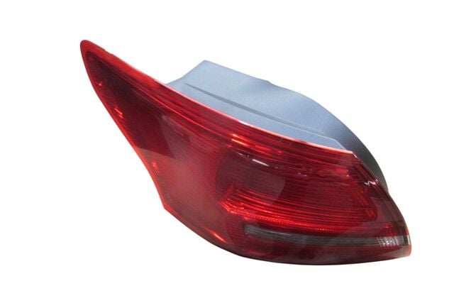 (YENİ ÜRÜN!!!)FORD FOCUS- SD- 15/18; DIŞ STOP LAMBASI SOL KIRMIZI/BEYAZ (E MARKLI)