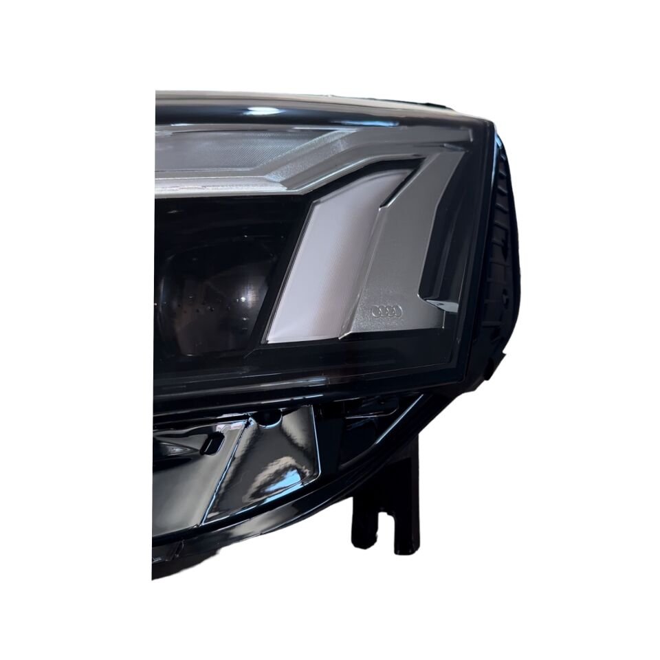 Audı Far A5 20-23 Sol (Matrix/Beyinler Üstünde/Logolu)