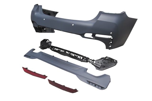 BMW 5 SERI- G30- 20/22; ARKA TAMPON (KARLIKLI/REFLEKTÖRLÜ/BRAKETLİ/ÇEKİ KAPAKLI/SENSÖRLÜ) (M-TECH)