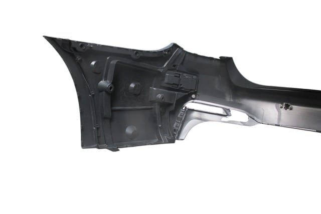 BMW 5 SERI- G30- 20/22; ARKA TAMPON (KARLIKLI/REFLEKTÖRLÜ/BRAKETLİ/ÇEKİ KAPAKLI/SENSÖRLÜ) (M-TECH)